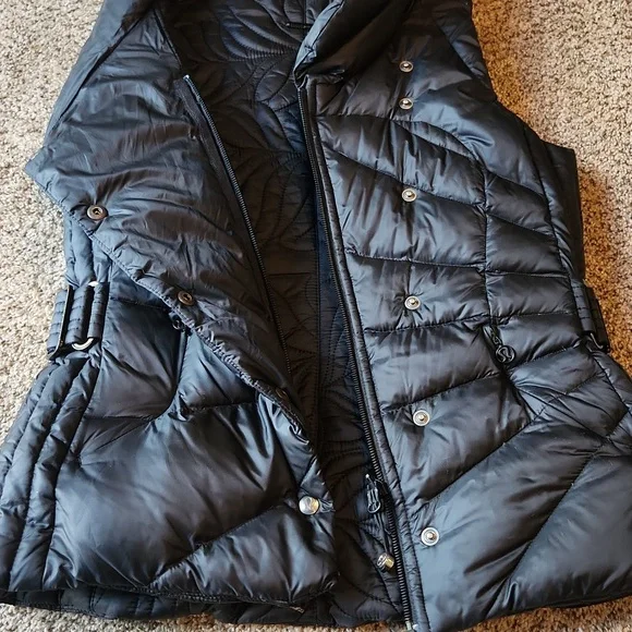 Lululemon | Rare Reversible Quilted Puffer Vest - Picture 6 of 17